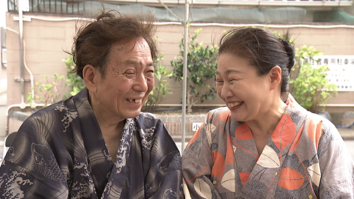 お母ちゃんと小雁　～認知症の喜劇役者 再び舞台へ～ 写真